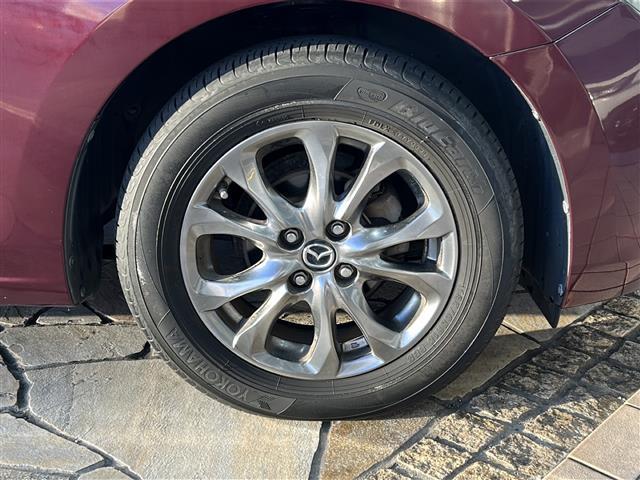 デミオ １３Ｓテーラードブラウン　純正ナビ・衝突軽減・横滑り防止装置・ＢＳＭ・バックカメラ・ＨＵＤ・ＥＴＣ・ドラレコ前・シートヒーターＤ／Ｎ席・ＭＴモード付・ステリモ・純正フロアマット・純正アルミホイール・ＬＥＤヘッドライト（40枚目）