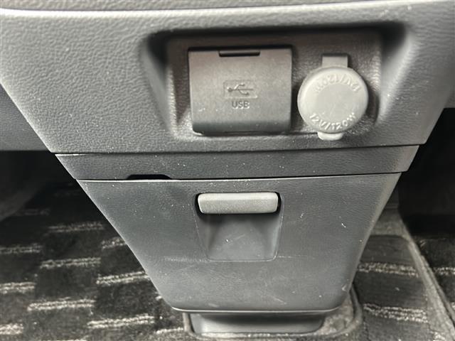 スペーシアカスタム XS 純正ナビ・両側パワスラ・衝突軽減・レーンキープ・全方位カメラ・ETC・純正フロアマット・シートヒーターD席・ステリモ・純正アルミホイール・キセノンヘッドライト・オートライト・フォグランプ・スマートキー(14枚目)