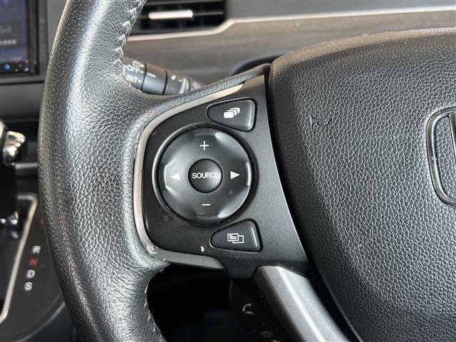 フリード Ｇ・ホンダセンシング　ナビ　両側パワースライドドア　スマートキー　ドライブレコーダー　レーダークルーズコントロール　バックカメラ　ホンダセンシング　ステアリングリモコン　オートライト　レーンキープ　アイドリングストップ（9枚目）