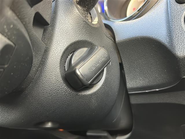 フィットシャトルハイブリッド ハイブリッド・スマートセレクション　純正ナビ　バックカメラ　ビルトインＥＴＣ　１５インチ純正アルミ　横滑り防止装置　ヒルスタートアシスト　オートエアコン　フォグランプ　オートライト　パドルシフト　ステアリングリモコン　ＨＩＤライト（15枚目）