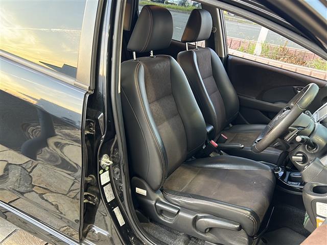 フィットシャトルハイブリッド ハイブリッド・スマートセレクション　純正ナビ　バックカメラ　ビルトインＥＴＣ　１５インチ純正アルミ　横滑り防止装置　ヒルスタートアシスト　オートエアコン　フォグランプ　オートライト　パドルシフト　ステアリングリモコン　ＨＩＤライト（20枚目）