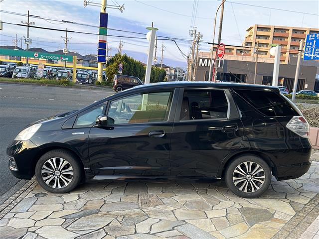 フィットシャトルハイブリッド ハイブリッド・スマートセレクション　純正ナビ　バックカメラ　ビルトインＥＴＣ　１５インチ純正アルミ　横滑り防止装置　ヒルスタートアシスト　オートエアコン　フォグランプ　オートライト　パドルシフト　ステアリングリモコン　ＨＩＤライト（36枚目）