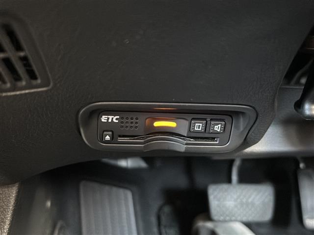 ヴェゼル ハイブリッドＺ・ホンダセンシング　純正ナビ・衝突軽減・レーンキープ・追従クルコン・バックカメラ・ＥＴＣ・ドラレコ・ハーフレザーシート・シートヒーターＤ／Ｎ席・ヒーテッドドアミラー・ルーフレール・ＬＥＤヘッドライト・オートライト（6枚目）