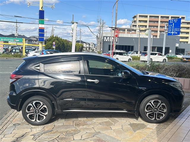 ヴェゼル ハイブリッドＺ・ホンダセンシング　純正ナビ・衝突軽減・レーンキープ・追従クルコン・バックカメラ・ＥＴＣ・ドラレコ・ハーフレザーシート・シートヒーターＤ／Ｎ席・ヒーテッドドアミラー・ルーフレール・ＬＥＤヘッドライト・オートライト（32枚目）