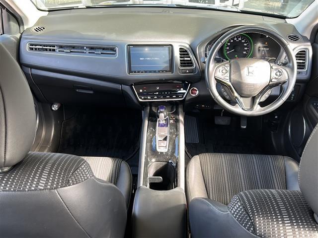 ヴェゼル ハイブリッドＺ・ホンダセンシング　純正ナビ・衝突軽減・レーンキープ・追従クルコン・バックカメラ・ＥＴＣ・ドラレコ・ハーフレザーシート・シートヒーターＤ／Ｎ席・ヒーテッドドアミラー・ルーフレール・ＬＥＤヘッドライト・オートライト（42枚目）