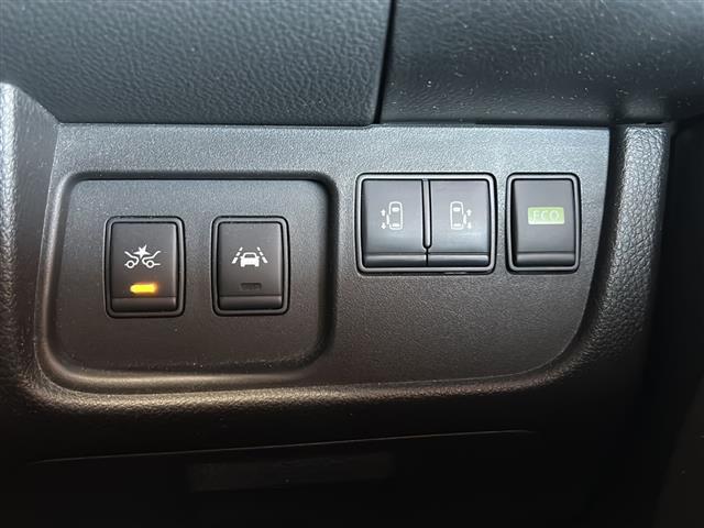 セレナ ハイウェイスター　Ｖセレ＋セーフティ　ＳＨＶ　Ａセフ　純正ナビ　クルーズコントロール　全方位カメラ　両側パワースライドドア　ＥＴＣ　アイドリングストップ　フリップダウンモニター　プッシュスタート　ＬＥＤヘッドライト　フォグランプ　衝突軽減システム（12枚目）