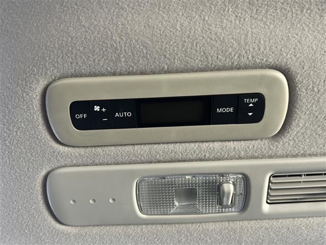 セレナ ハイウェイスター　Ｖセレ＋セーフティ　ＳＨＶ　Ａセフ　純正ナビ　クルーズコントロール　全方位カメラ　両側パワースライドドア　ＥＴＣ　アイドリングストップ　フリップダウンモニター　プッシュスタート　ＬＥＤヘッドライト　フォグランプ　衝突軽減システム（16枚目）