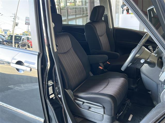 セレナ ハイウェイスター　Ｖセレ＋セーフティ　ＳＨＶ　Ａセフ　純正ナビ　クルーズコントロール　全方位カメラ　両側パワースライドドア　ＥＴＣ　アイドリングストップ　フリップダウンモニター　プッシュスタート　ＬＥＤヘッドライト　フォグランプ　衝突軽減システム（19枚目）