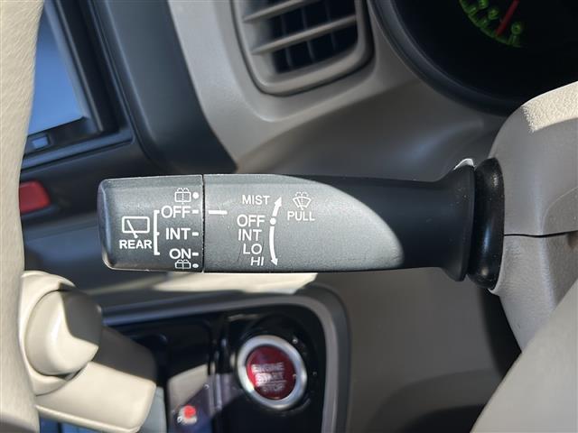 Ｎ－ＢＯＸ Ｇ　イクリプスナビ　ワンセグ　ＣＤ　ＥＴＣ　横滑り防止装置　プッシュスタート　オートエアコン　ハロゲンライト　純正ホイールキャップ　純正フロアマット　マニュアルレベリング　パワーウィンドウ（運転席オート）（6枚目）