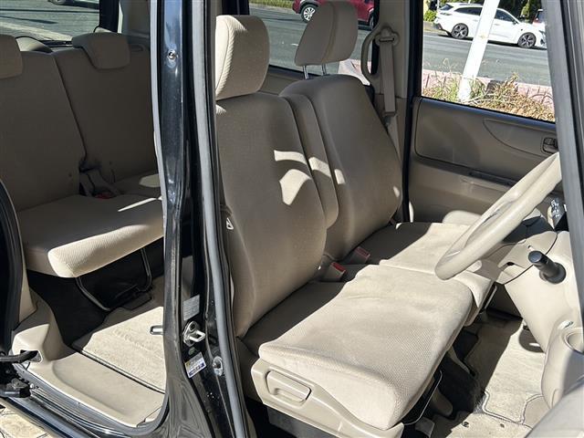 Ｎ－ＢＯＸ Ｇ　イクリプスナビ　ワンセグ　ＣＤ　ＥＴＣ　横滑り防止装置　プッシュスタート　オートエアコン　ハロゲンライト　純正ホイールキャップ　純正フロアマット　マニュアルレベリング　パワーウィンドウ（運転席オート）（15枚目）