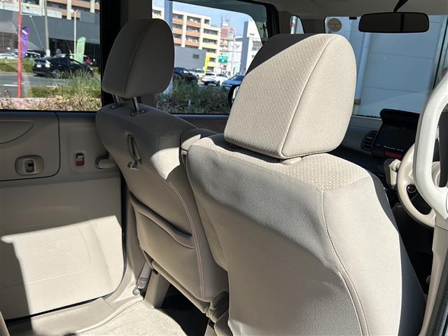 Ｎ－ＢＯＸ Ｇ　イクリプスナビ　ワンセグ　ＣＤ　ＥＴＣ　横滑り防止装置　プッシュスタート　オートエアコン　ハロゲンライト　純正ホイールキャップ　純正フロアマット　マニュアルレベリング　パワーウィンドウ（運転席オート）（16枚目）