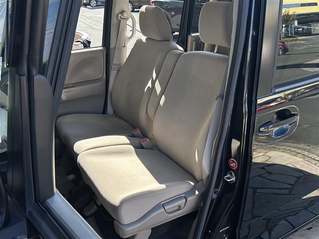 Ｎ－ＢＯＸ Ｇ　イクリプスナビ　ワンセグ　ＣＤ　ＥＴＣ　横滑り防止装置　プッシュスタート　オートエアコン　ハロゲンライト　純正ホイールキャップ　純正フロアマット　マニュアルレベリング　パワーウィンドウ（運転席オート）（19枚目）