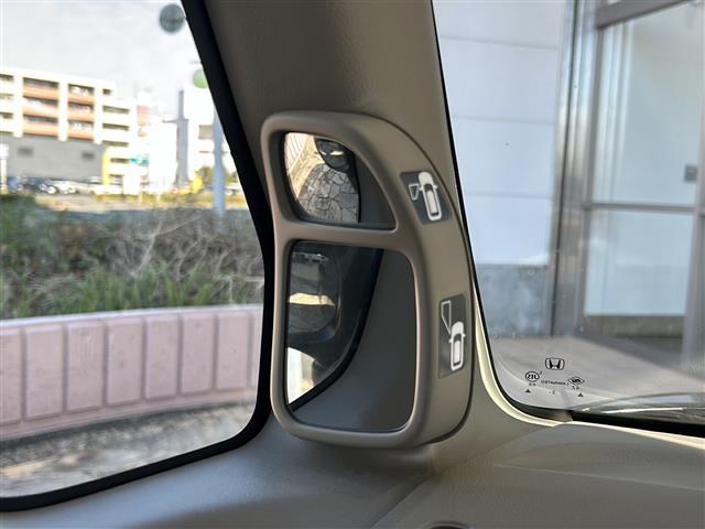 Ｎ－ＢＯＸ Ｇ　イクリプスナビ　ワンセグ　ＣＤ　ＥＴＣ　横滑り防止装置　プッシュスタート　オートエアコン　ハロゲンライト　純正ホイールキャップ　純正フロアマット　マニュアルレベリング　パワーウィンドウ（運転席オート）（25枚目）