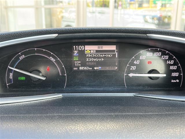 シエンタ ハイブリッドＧ　純正ナビ　バックカメラ　両側パワースライドドア　ＥＴＣ　ステリモ　プッシュスタート　オートエアコン　横滑り防止装置　純正ホイールキャップ　ハロゲンヘッドライト　純正フロアマット　マニュアルレベリング（7枚目）