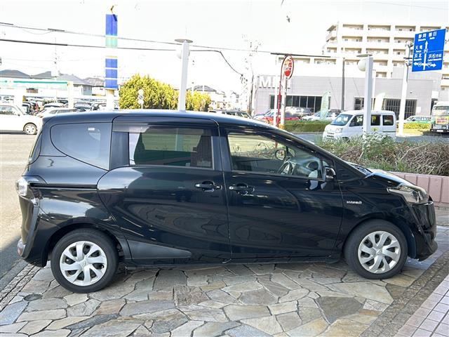 シエンタ ハイブリッドＧ　純正ナビ　バックカメラ　両側パワースライドドア　ＥＴＣ　ステリモ　プッシュスタート　オートエアコン　横滑り防止装置　純正ホイールキャップ　ハロゲンヘッドライト　純正フロアマット　マニュアルレベリング（35枚目）