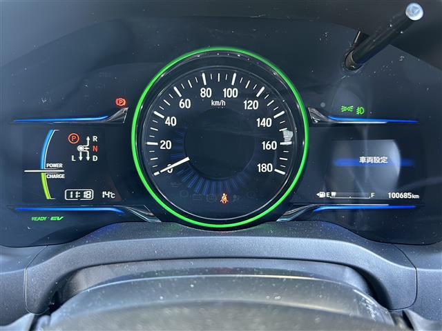 ヴェゼル ハイブリッドＸ　純正ナビ・衝突軽減・レーンキープ・クルコン・バックカメラ・ＥＴＣ・パドルシフト・ステリモ・電動パーキングブレーキ・オートホールド・ＬＥＤヘッドライト・オートライト・オートハイビーム・フォグランプ（9枚目）