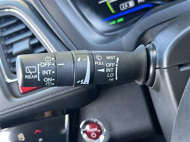 ヴェゼル ハイブリッドＸ　純正ナビ・衝突軽減・レーンキープ・クルコン・バックカメラ・ＥＴＣ・パドルシフト・ステリモ・電動パーキングブレーキ・オートホールド・ＬＥＤヘッドライト・オートライト・オートハイビーム・フォグランプ（13枚目）