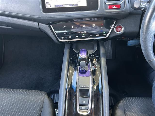 ヴェゼル ハイブリッドＸ　純正ナビ・衝突軽減・レーンキープ・クルコン・バックカメラ・ＥＴＣ・パドルシフト・ステリモ・電動パーキングブレーキ・オートホールド・ＬＥＤヘッドライト・オートライト・オートハイビーム・フォグランプ（15枚目）