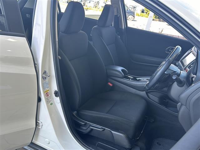 ヴェゼル ハイブリッドＸ　純正ナビ・衝突軽減・レーンキープ・クルコン・バックカメラ・ＥＴＣ・パドルシフト・ステリモ・電動パーキングブレーキ・オートホールド・ＬＥＤヘッドライト・オートライト・オートハイビーム・フォグランプ（20枚目）