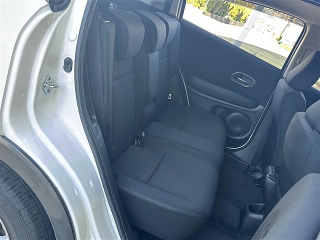 ヴェゼル ハイブリッドＸ　純正ナビ・衝突軽減・レーンキープ・クルコン・バックカメラ・ＥＴＣ・パドルシフト・ステリモ・電動パーキングブレーキ・オートホールド・ＬＥＤヘッドライト・オートライト・オートハイビーム・フォグランプ（22枚目）