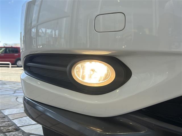 ヴェゼル ハイブリッドＸ　純正ナビ・衝突軽減・レーンキープ・クルコン・バックカメラ・ＥＴＣ・パドルシフト・ステリモ・電動パーキングブレーキ・オートホールド・ＬＥＤヘッドライト・オートライト・オートハイビーム・フォグランプ（36枚目）