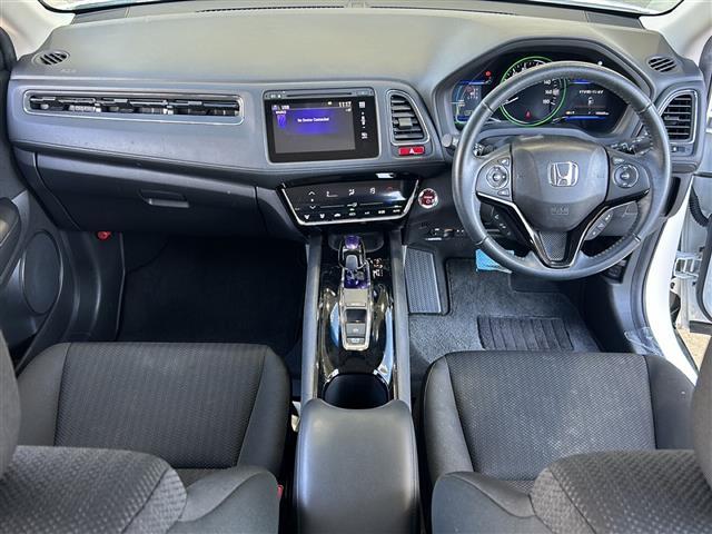 ヴェゼル ハイブリッドＸ　純正ナビ・衝突軽減・レーンキープ・クルコン・バックカメラ・ＥＴＣ・パドルシフト・ステリモ・電動パーキングブレーキ・オートホールド・ＬＥＤヘッドライト・オートライト・オートハイビーム・フォグランプ（42枚目）