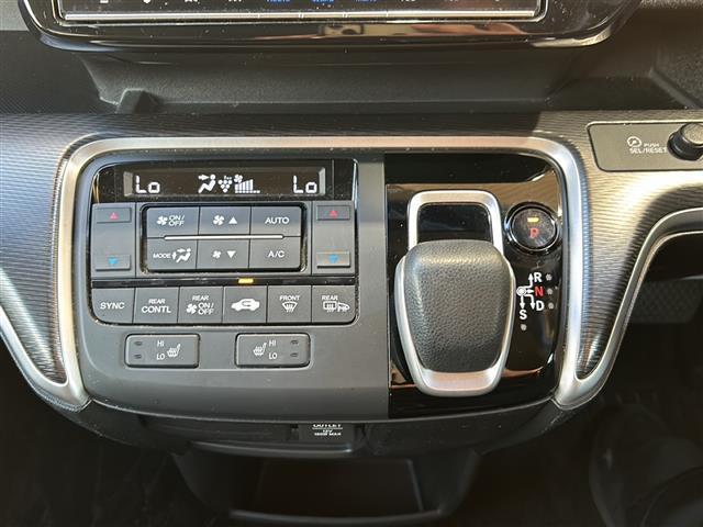 ステップワゴンスパーダ スパーダハイブリッド G・EX ホンダセンシング 純正ナビ・両側パワスラ・後席モニター・ホンダセンシング・衝突軽減・レーンキープ・追従クルコン・全方位カメラ・ビルトインETC・ドラレコ前後・ハーフレザーシート・シートヒーターD/N席・電動ブレーキ(17枚目)