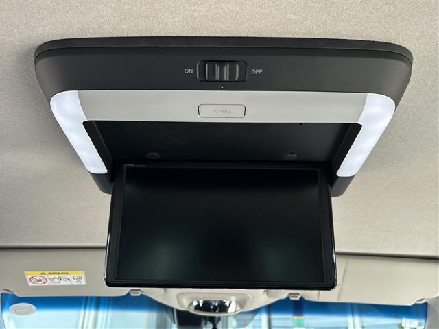 フリード+ハイブリッド ハイブリッド・クロスターホンダセンシング 純正ナビ バックカメラ フリップダウンモニター ホンダセンシング ハーフレザーシート シートヒーター LEDヘッドライト ETC サイドカーテンエアバッグ ルーフレール オートライト 純正アルミ(18枚目)