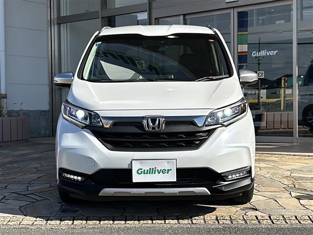 フリード+ハイブリッド ハイブリッド・クロスターホンダセンシング 純正ナビ バックカメラ フリップダウンモニター ホンダセンシング ハーフレザーシート シートヒーター LEDヘッドライト ETC サイドカーテンエアバッグ ルーフレール オートライト 純正アルミ(30枚目)