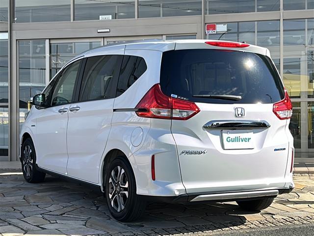 フリード+ハイブリッド ハイブリッド・クロスターホンダセンシング 純正ナビ バックカメラ フリップダウンモニター ホンダセンシング ハーフレザーシート シートヒーター LEDヘッドライト ETC サイドカーテンエアバッグ ルーフレール オートライト 純正アルミ(43枚目)