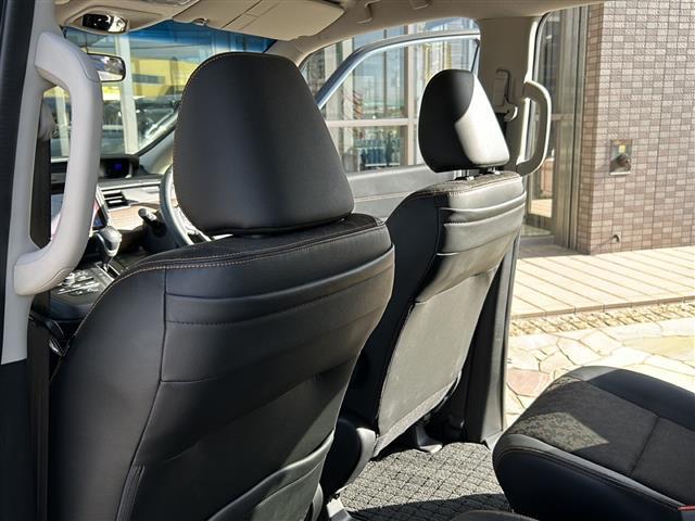 フリード クロスター　純正ナビ（ＣＤ　ＤＶＤ　ＡＭ　ＦＭ　フルセグＴＶ　ＳＤ　Ｂｌｕｅｔｏｏｔｈ）バックカメラ☆クルーズコントロール追従あり　両側パワースライドドア　シートヒーター　ドライブレコーダー　ウォークスルー（17枚目）