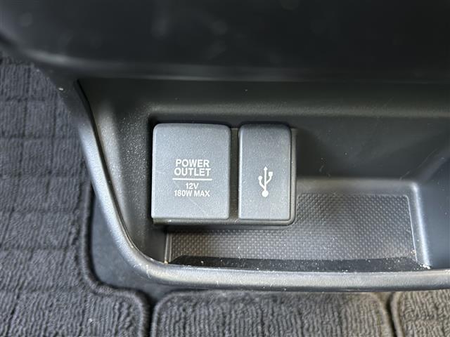 フリード クロスター　純正ナビ（ＣＤ　ＤＶＤ　ＡＭ　ＦＭ　フルセグＴＶ　ＳＤ　Ｂｌｕｅｔｏｏｔｈ）バックカメラ☆クルーズコントロール追従あり　両側パワースライドドア　シートヒーター　ドライブレコーダー　ウォークスルー（37枚目）