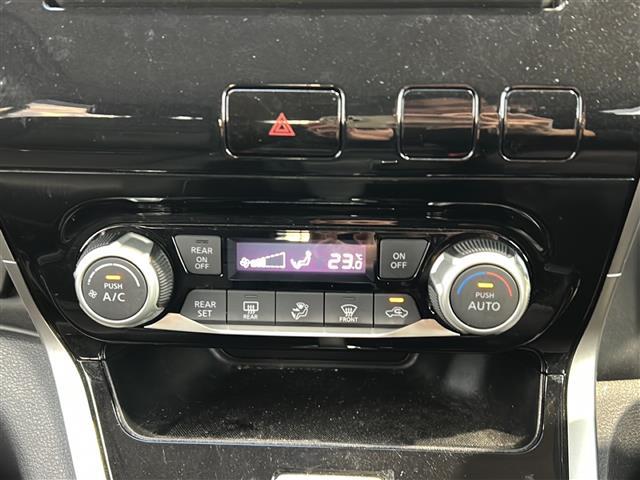 セレナ ハイウェイスター　純正ナビ・両側パワスラ・後席モニター・衝突軽減・クルコン・ＥＴＣ・社外フロアマット・純正アルミホイール・ＬＥＤヘッドライト・オートライト・フォグランプ・スマートキー・プッシュスタート（16枚目）