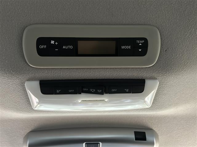 セレナ ハイウェイスター　純正ナビ・両側パワスラ・後席モニター・衝突軽減・クルコン・ＥＴＣ・社外フロアマット・純正アルミホイール・ＬＥＤヘッドライト・オートライト・フォグランプ・スマートキー・プッシュスタート（19枚目）