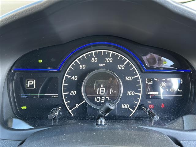 ノート e-パワー X シーギアリミテッド 社外ナビ・衝突軽減・レーンキープ・追従クルコン・コーナーセンサー前後・全方位カメラ・ETC・ドラレコ・インテリジェントルームミラー・ヒーテッドドアミラー・ルーフレール・LEDヘッドライト(9枚目)