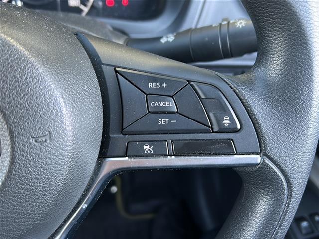 ノート e-パワー X シーギアリミテッド 社外ナビ・衝突軽減・レーンキープ・追従クルコン・コーナーセンサー前後・全方位カメラ・ETC・ドラレコ・インテリジェントルームミラー・ヒーテッドドアミラー・ルーフレール・LEDヘッドライト(12枚目)