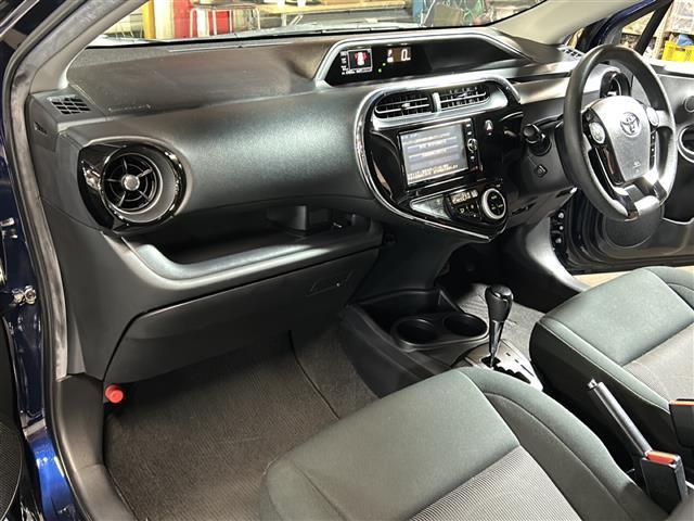 アクア Ｓスタイルブラック　純正ナビ・衝突軽減・レーンキープ・クルコン・コーナーセンサー前後・バックカメラ・ビルトインＥＴＣ・ステリモ・ＬＥＤヘッドライト・オートライト・オートハイビーム・フォグランプ・純正フロアマット・純正ＡＷ（24枚目）