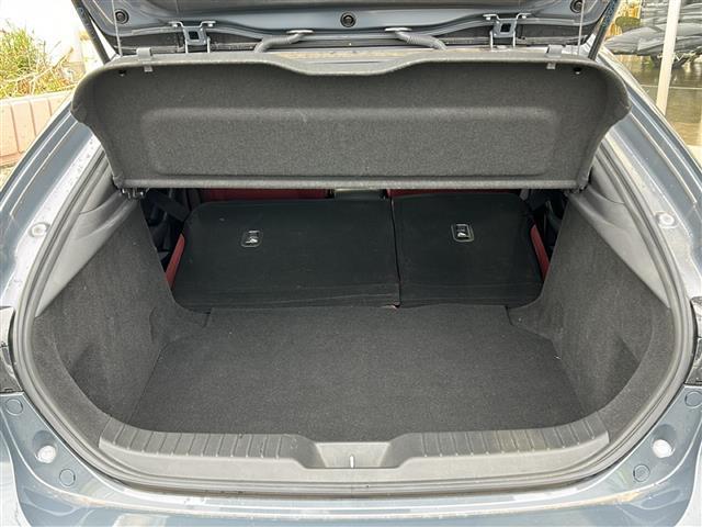 ＭＡＺＤＡ３ファストバック ２０Ｓバーガンディ　セレクション　ナビ・ＢＯＳＥプレミアムサウンド・衝突軽減・レーンキープ・追従クルコン・ＢＳＭ・コーナーセンサー前後・全方位カメラ・ＥＴＣ・ドラレコ前・レザーシート・パワーシートＤ／Ｎ席・シートヒーター・パドルシフト（30枚目）