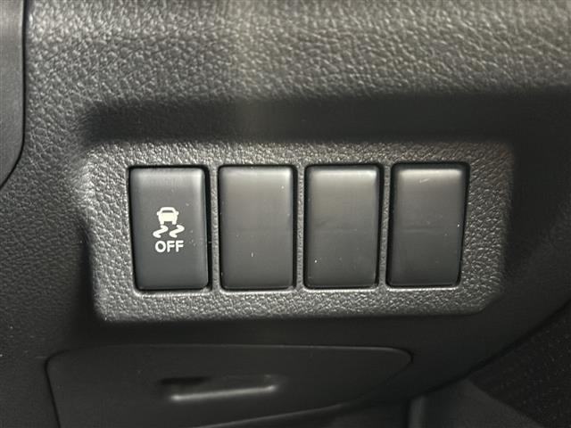エクストレイル ２０Ｘ　純正ナビ　バックカメラ　合皮シート　シートヒーター　ダウンヒルアシストコントロール　ＬＥＤヘッドライト　ドライブレコーダー　ステアリングスイッチ　パワーステアリング　パワーウィンドウ　横滑り防止装置（11枚目）