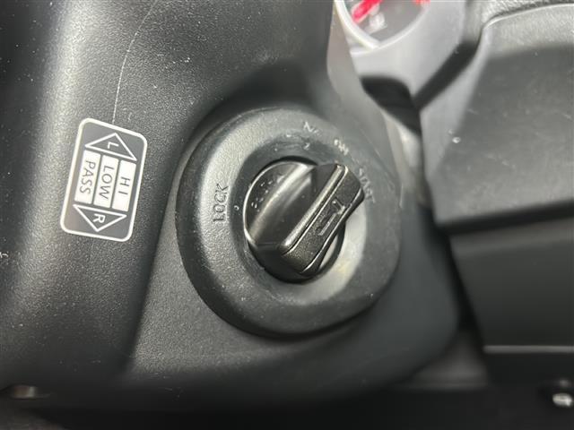 エクストレイル ２０Ｘ　純正ナビ　バックカメラ　合皮シート　シートヒーター　ダウンヒルアシストコントロール　ＬＥＤヘッドライト　ドライブレコーダー　ステアリングスイッチ　パワーステアリング　パワーウィンドウ　横滑り防止装置（15枚目）