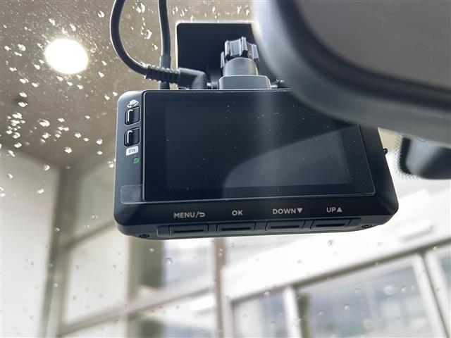 エクストレイル ２０Ｘ　純正ナビ　バックカメラ　合皮シート　シートヒーター　ダウンヒルアシストコントロール　ＬＥＤヘッドライト　ドライブレコーダー　ステアリングスイッチ　パワーステアリング　パワーウィンドウ　横滑り防止装置（17枚目）