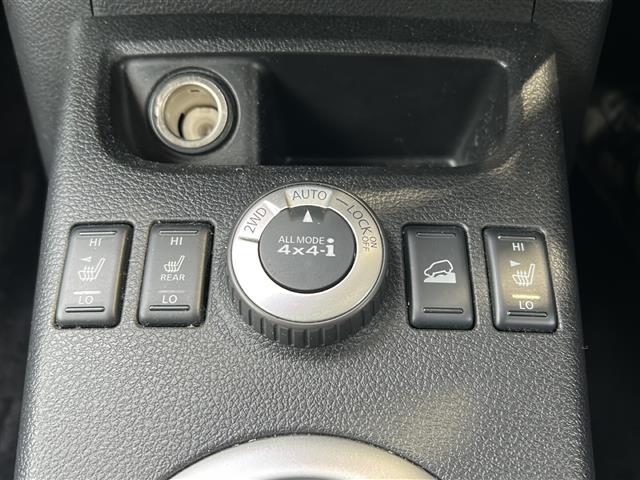 エクストレイル ２０Ｘ　純正ナビ　バックカメラ　合皮シート　シートヒーター　ダウンヒルアシストコントロール　ＬＥＤヘッドライト　ドライブレコーダー　ステアリングスイッチ　パワーステアリング　パワーウィンドウ　横滑り防止装置（18枚目）