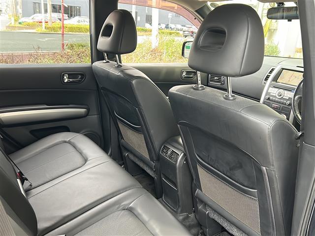 エクストレイル ２０Ｘ　純正ナビ　バックカメラ　合皮シート　シートヒーター　ダウンヒルアシストコントロール　ＬＥＤヘッドライト　ドライブレコーダー　ステアリングスイッチ　パワーステアリング　パワーウィンドウ　横滑り防止装置（21枚目）