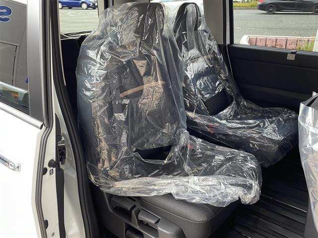 セレナ ｅ－パワー　ハイウェイスターＶ　純正ナビ　アラウンドビューモニター　デジタルインナーミラー　ＥＴＣ２．０　後席エアコン　プロパイロット　サイドカーテンエアバッグ　両側パワスラ　ワイヤレス充電　オートハイビーム　オートホールド（23枚目）