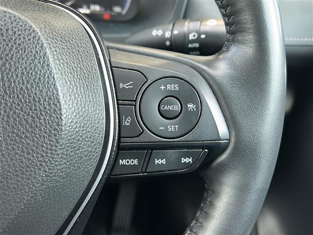 ＲＡＶ４ ハイブリッドＧ　純正１０．５インチディスプレイオーディオ　パノラミックビューモニター　ステアリングヒーター　パワーバックドア　トヨタセーフティセンス　デジタルインナーミラー　純正１８インチアルミホイール　ＥＴＣ（12枚目）