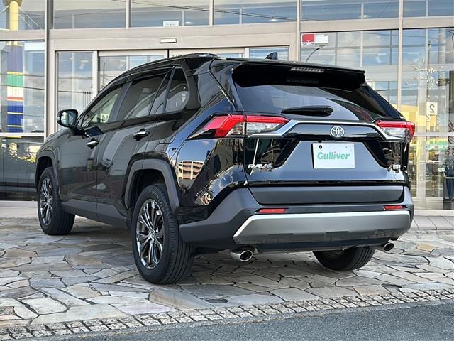 ＲＡＶ４ ハイブリッドＧ　純正１０．５インチディスプレイオーディオ　パノラミックビューモニター　ステアリングヒーター　パワーバックドア　トヨタセーフティセンス　デジタルインナーミラー　純正１８インチアルミホイール　ＥＴＣ（35枚目）