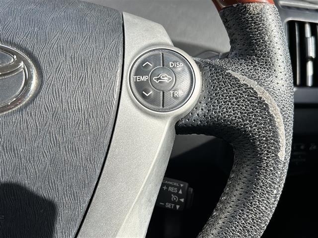 プリウス S ナビ スマートキー クルーズコントロール オートライト プッシュスタート ワンセグテレビ スペアキー有 社外18インチアルミホイール ステアリングスイッチ オートエアコン(7枚目)