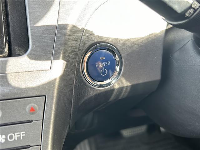 プリウス S ナビ スマートキー クルーズコントロール オートライト プッシュスタート ワンセグテレビ スペアキー有 社外18インチアルミホイール ステアリングスイッチ オートエアコン(12枚目)