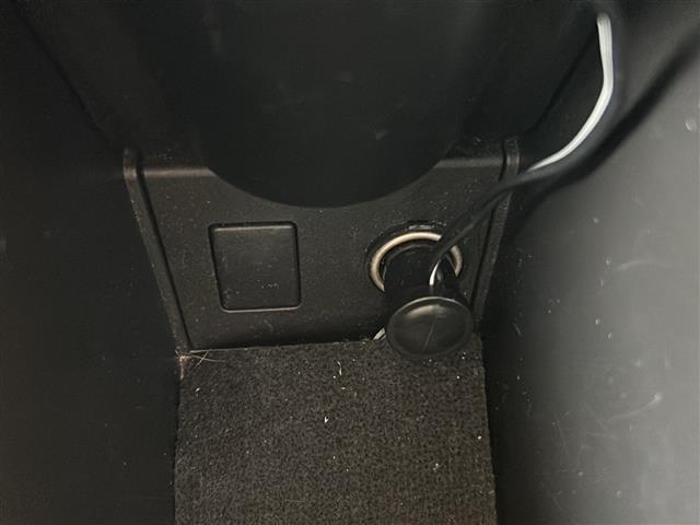 プリウス S ナビ スマートキー クルーズコントロール オートライト プッシュスタート ワンセグテレビ スペアキー有 社外18インチアルミホイール ステアリングスイッチ オートエアコン(16枚目)