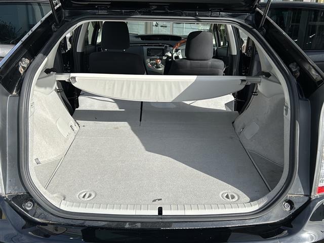 プリウス S ナビ スマートキー クルーズコントロール オートライト プッシュスタート ワンセグテレビ スペアキー有 社外18インチアルミホイール ステアリングスイッチ オートエアコン(28枚目)